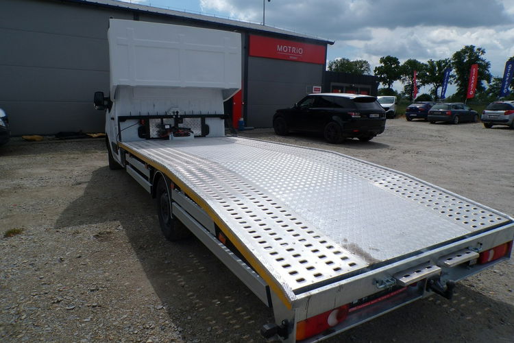Renault Master auto laweta pomoc drogowa auto pomoc zdjęcie 2