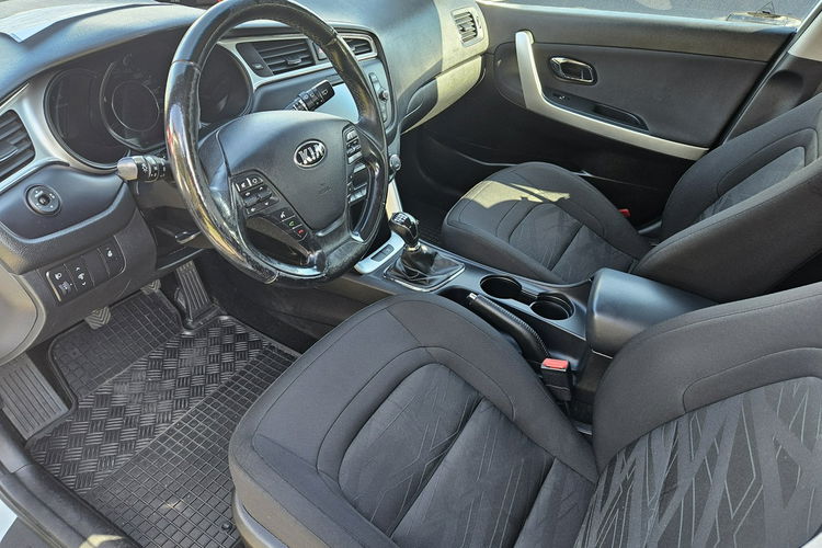 Kia Cee'd Salon Polska - 1.6 Benzyna zdjęcie 9