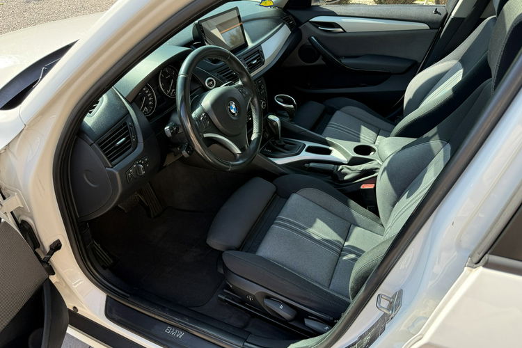 BMW X1 2.0 XDrive 177KM automat kamera navi panorama bezwypadkowa z Niemiec zdjęcie 16