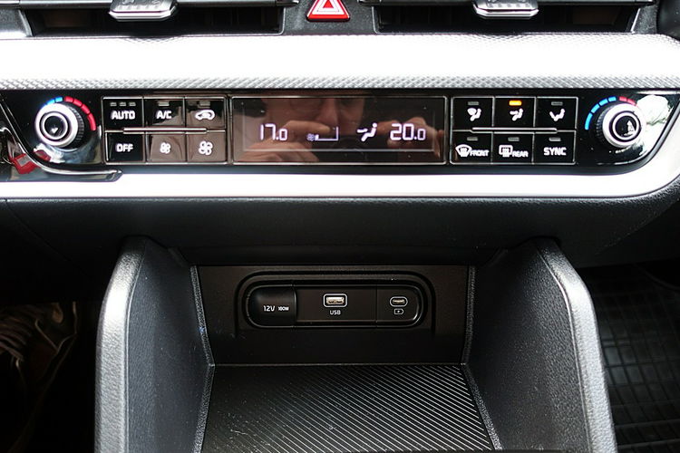 Kia Sportage AUTOMAT 1WŁ Krajowy Bezwypad LED+Kamera+NAVI 3LATA Gwarancja FV23% 4x2 zdjęcie 18