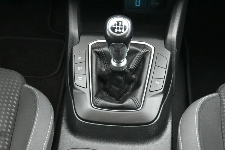 Ford Focus 1.5HDi 120KM Manual 2020r SALON FullLED NAVi TEMPOMAT 2xPDC Rezerwacja zdjęcie 20