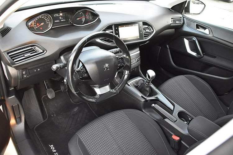 Peugeot 308 1.6Hdi 120Km Led Navi Panorama Gwarancja zdjęcie 5