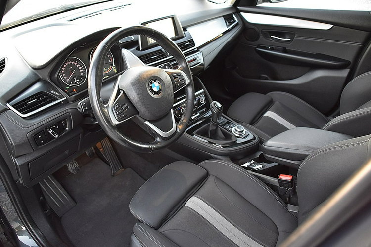 BMW 218 2.0d 150km Led Navi Panorama Gwarancja zdjęcie 9