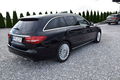 samochód osobowy Mercedes zdjęcie 28