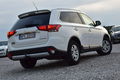 samochód osobowy Mitsubishi zdjęcie 18