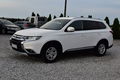 samochód osobowy Mitsubishi zdjęcie 23