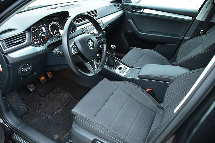 Skoda Superb Podgrzewane Fotele Xenon Led Navi Gwarancja zdjęcie 5