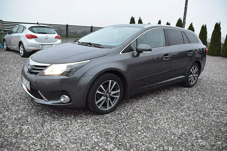 Toyota Avensis 2.0D4D 126Km Navi Xenon Kamera Alcantara Gwarancja zdjęcie 23