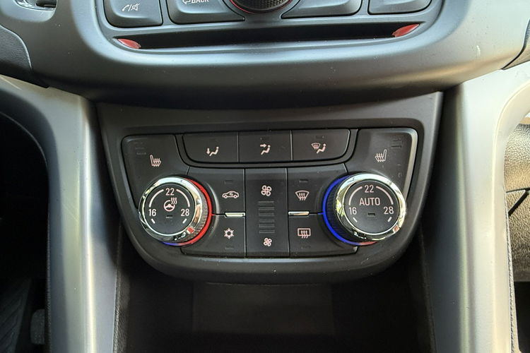Opel Zafira NAVi Panorama Bezwypadkowa Zadbana i Serwisowana zdjęcie 32