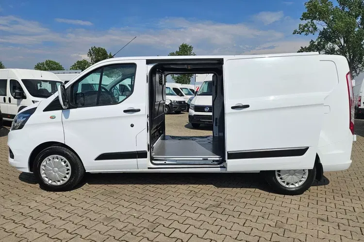 Ford transit-custom L2H1 49999zł NETTO 2.0TdCi/131KM zdjęcie 10