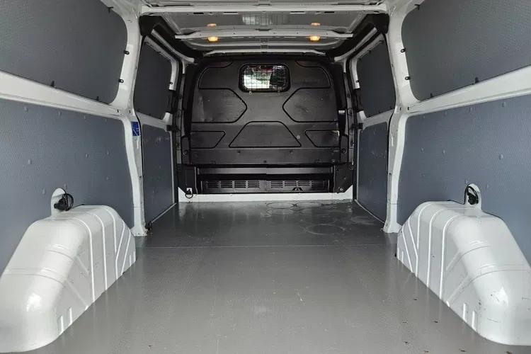 Ford transit-custom L2H1 49999zł NETTO 2.0TdCi/131KM zdjęcie 17