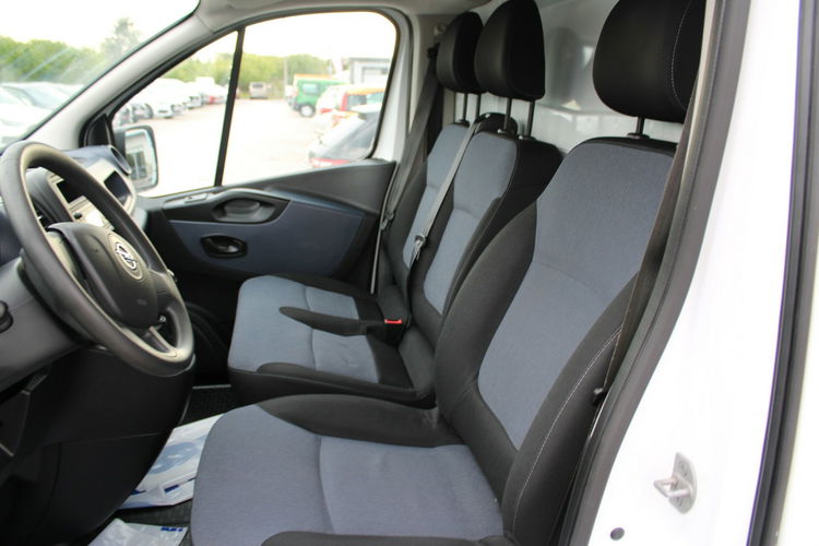 Opel Vivaro L1H1 F-VAT Gwarancja 120HP zdjęcie 10
