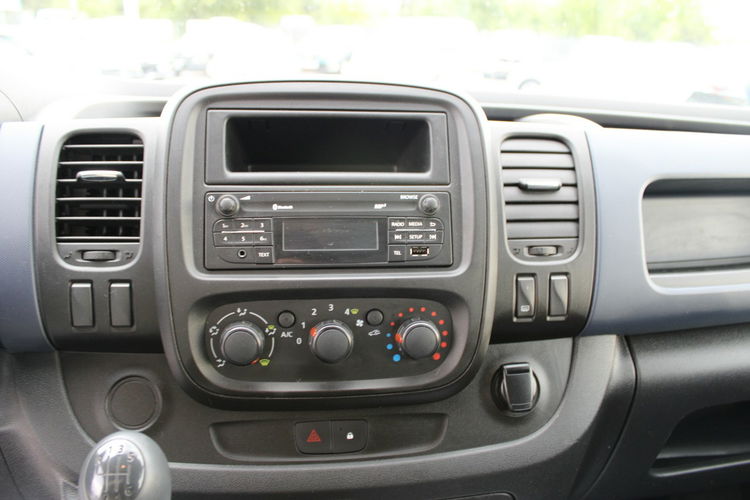 Opel Vivaro L1H1 F-VAT Gwarancja 120HP zdjęcie 15