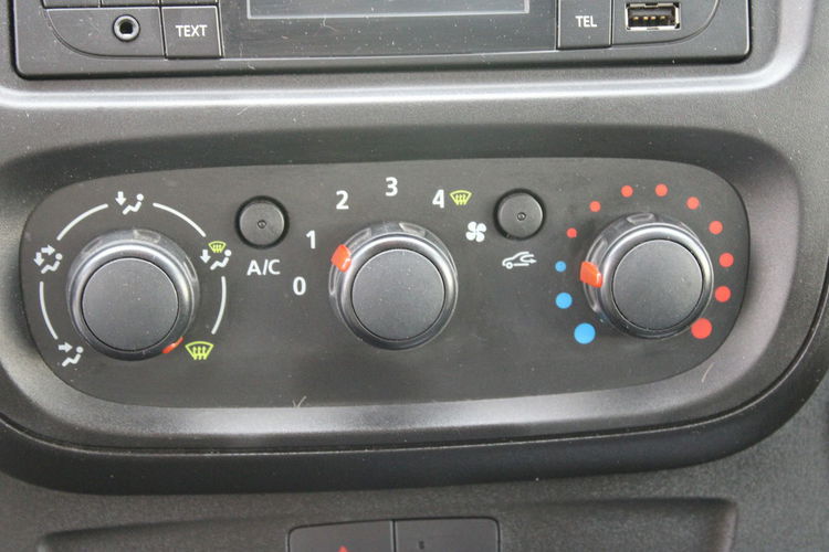 Opel Vivaro L1H1 F-VAT Gwarancja 120HP zdjęcie 17