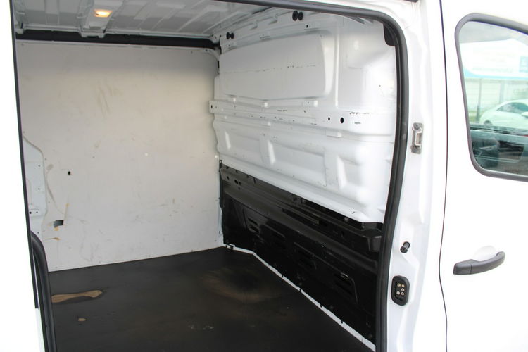 Opel Vivaro L1H1 F-VAT Gwarancja 120HP zdjęcie 23