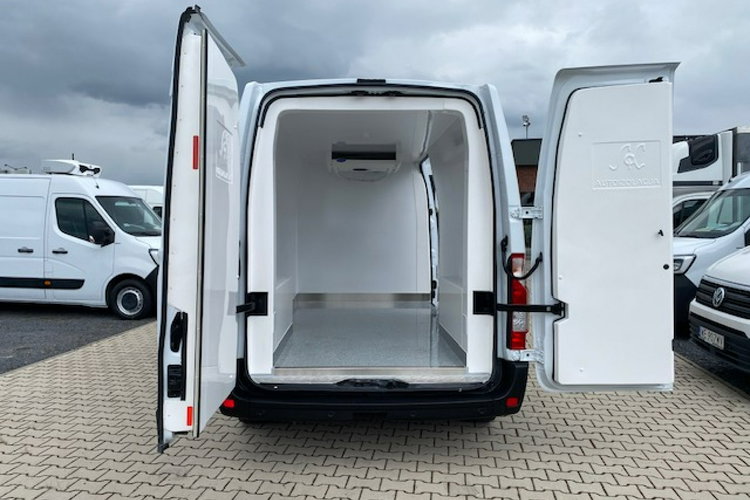Renault Master SALON PL / CARRIER CHŁODNIA - MROŻNIA -15st.C / PRĄD 220V / 103 tys.km zdjęcie 6