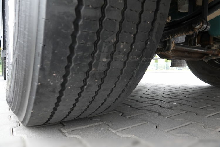 Volvo FH 540 /HYDRAULIKA DWUOBWODOWA  / NISKA KABINA  / OPONY 100% / PO KONTRAKCIE SERWISOWYM zdjęcie 17