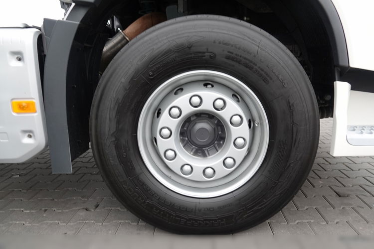 Volvo FH 540 /HYDRAULIKA DWUOBWODOWA  / NISKA KABINA  / OPONY 100% / PO KONTRAKCIE SERWISOWYM zdjęcie 18