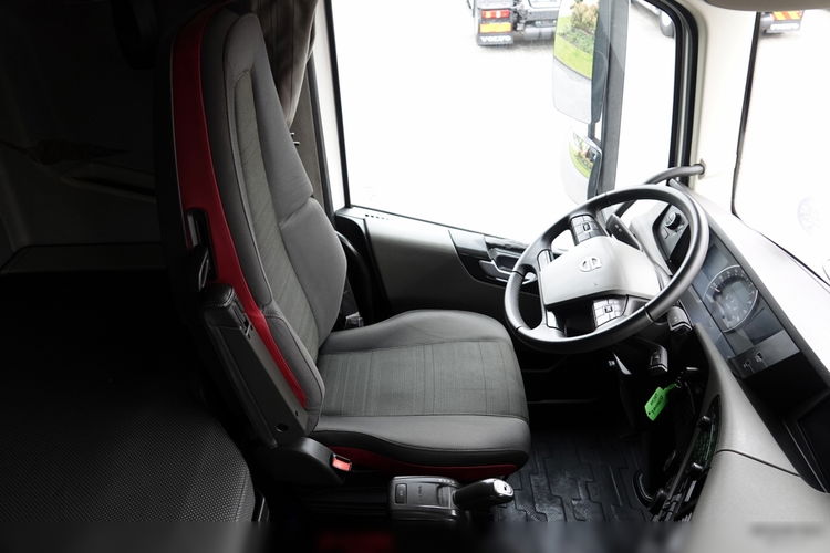 Volvo FH 540 /HYDRAULIKA DWUOBWODOWA  / NISKA KABINA  / OPONY 100% / PO KONTRAKCIE SERWISOWYM zdjęcie 25