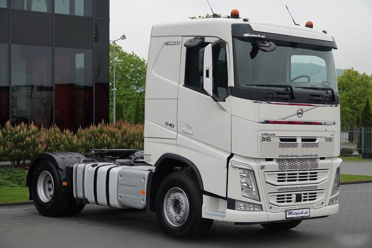 Volvo FH 540 /HYDRAULIKA DWUOBWODOWA  / NISKA KABINA  / OPONY 100% / PO KONTRAKCIE SERWISOWYM zdjęcie 2