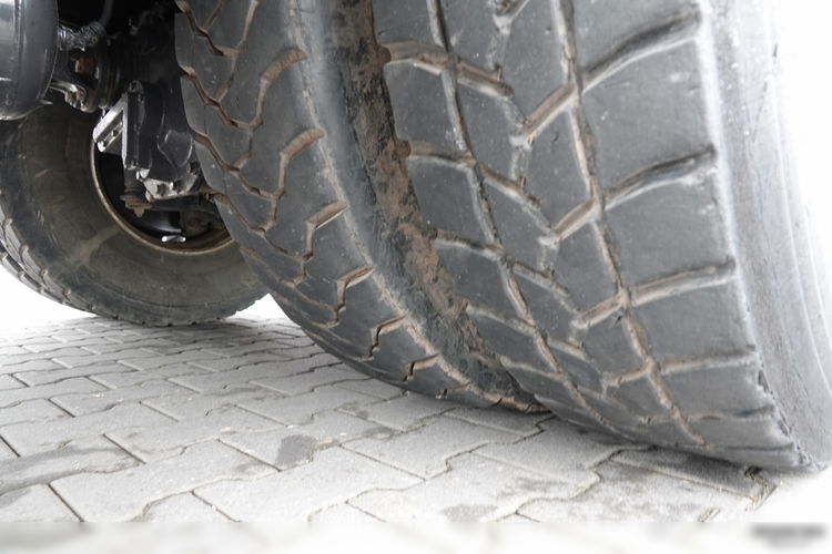Renault C 380 / 6x4 / WYWROTKA 3 STRONNA  + HDS FASSI F135 / HYDROBURTA / EURO 6 / STEROWANIE RADIOWE / ROTATOR / BORDMATIC zdjęcie 29
