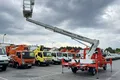 samochód dostawczy Mercedes zdjęcie 2