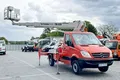 samochód dostawczy Mercedes zdjęcie 7