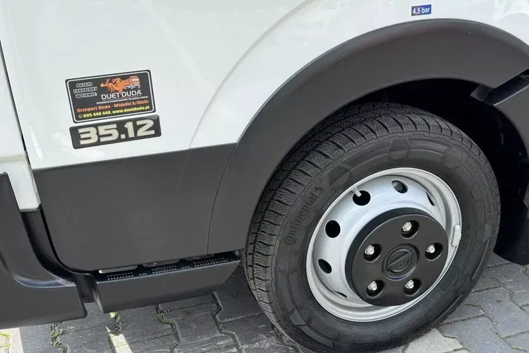 Nissan Cabstar zdjęcie 10