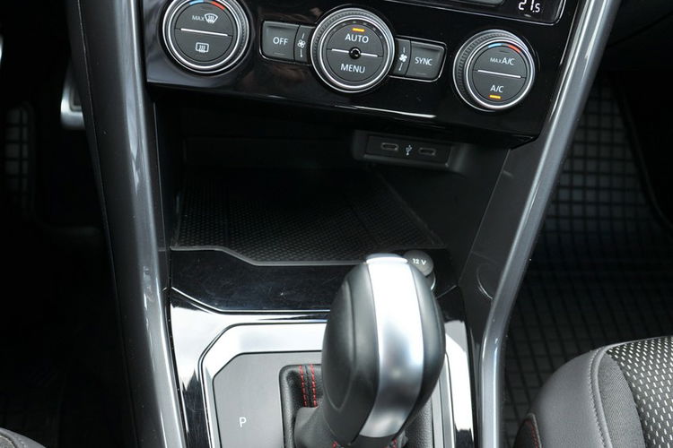 Volkswagen T-Roc 1.5TSI 150KM DSG Premium 1-wł SalonPL Gwar. Dealer zdjęcie 19