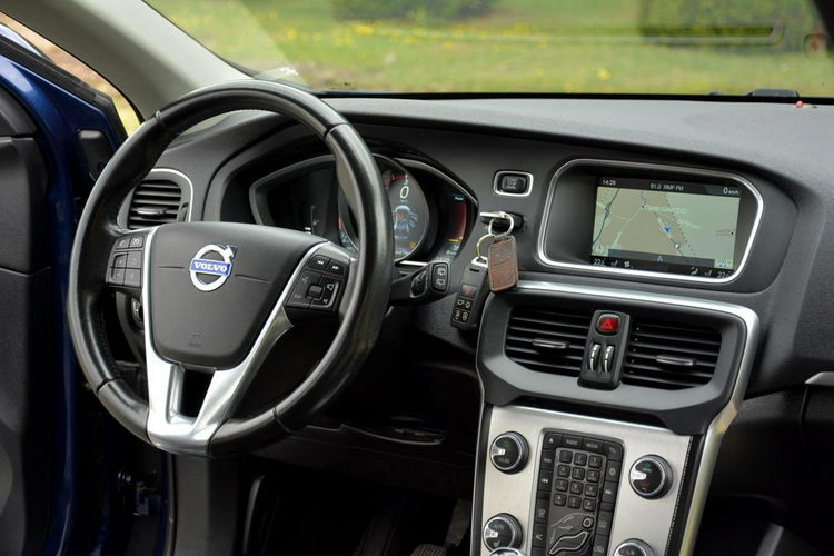 Volvo V40 Ocean Race Xenon LED Navi Skóry Virtual zegary Alu 17" Aso Piękny zdjęcie 22