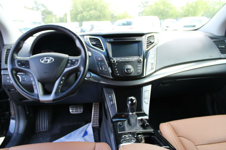 Hyundai i40 Premium Kamera g.kierownica Skora Panorama zdjęcie 11