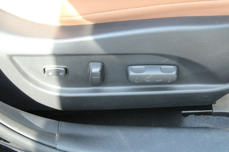 Hyundai i40 Premium Kamera g.kierownica Skora Panorama zdjęcie 16