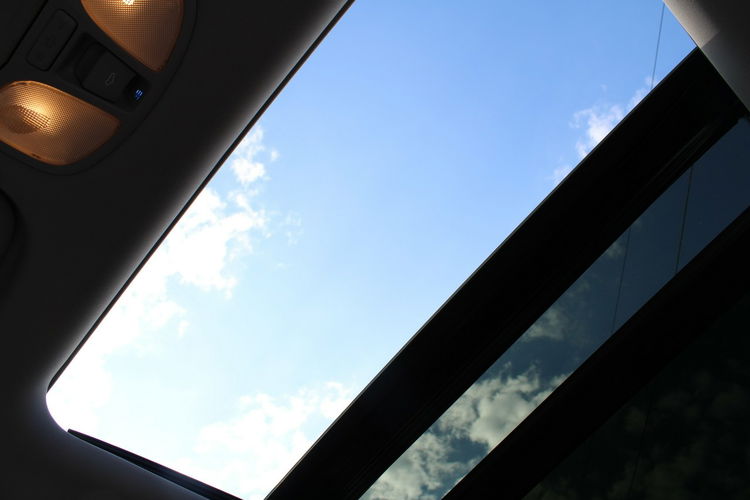 Hyundai i40 Premium Kamera g.kierownica Skora Panorama zdjęcie 40