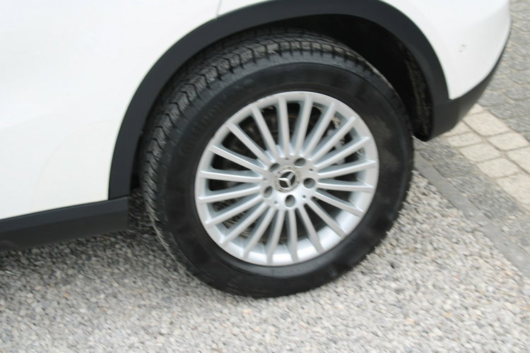 Mercedes GLA 180 F-vat Gwarancja netto 67 398 PLN Salon Polska Automat zdjęcie 9