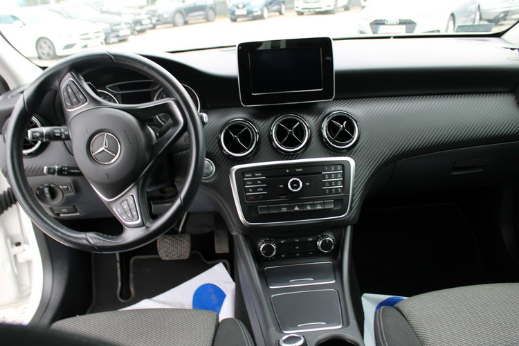 Mercedes GLA 180 F-vat Gwarancja netto 67 398 PLN Salon Polska Automat zdjęcie 24