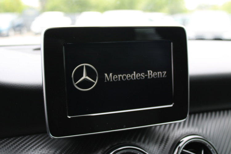 Mercedes GLA 180 F-vat Gwarancja netto 67 398 PLN Salon Polska Automat zdjęcie 28