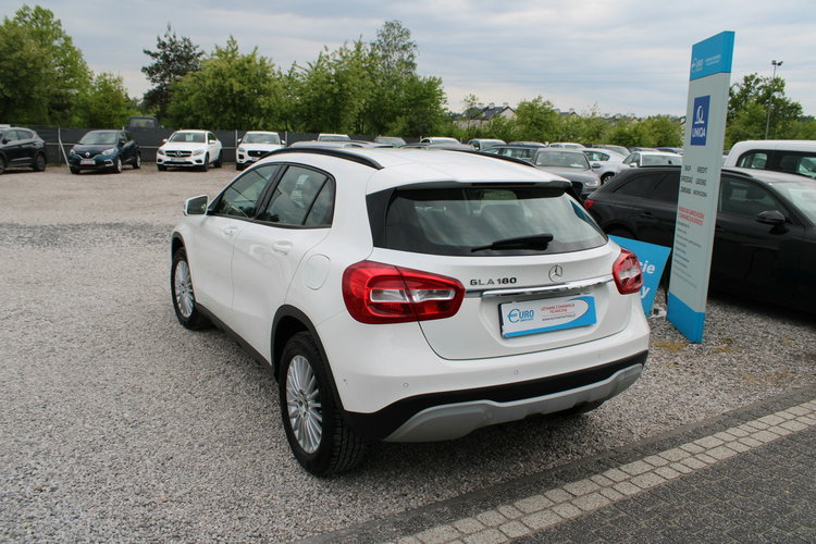 Mercedes GLA 180 F-vat Gwarancja netto 67 398 PLN Salon Polska Automat zdjęcie 7