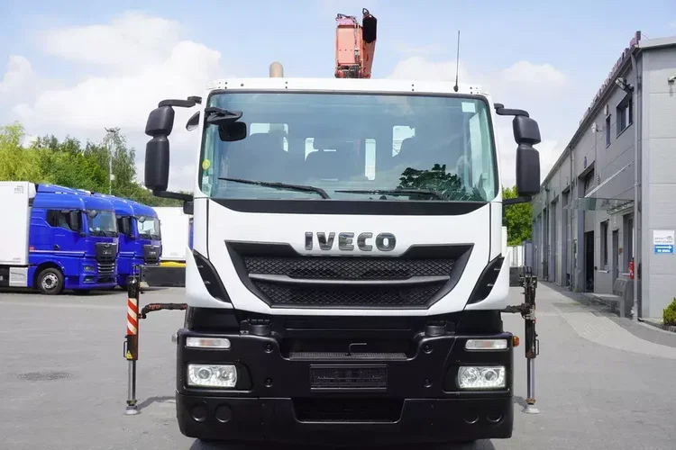 Iveco Stralis 310 E6 / HDS Fassi F110B / 630 MTH / udźwig 4t / 19t zdjęcie 14