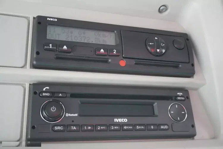 Iveco Stralis 310 E6 / HDS Fassi F110B / 630 MTH / udźwig 4t / 19t zdjęcie 23