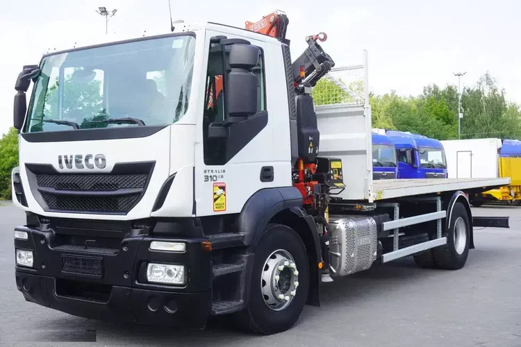 Iveco Stralis 310 E6 / HDS Fassi F110B / 630 MTH / udźwig 4t / 19t zdjęcie 3