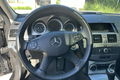 samochód osobowy Mercedes zdjęcie 10