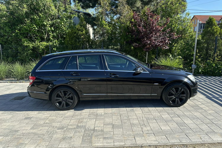 Mercedes C 180 Bardzo zadbana - 100% oryginalny przebieg. zdjęcie 13