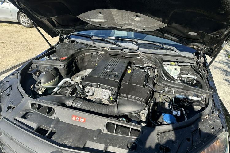 Mercedes C 180 Bardzo zadbana - 100% oryginalny przebieg. zdjęcie 14
