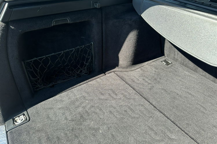 Mercedes C 180 Bardzo zadbana - 100% oryginalny przebieg. zdjęcie 27