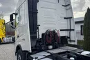 Volvo FH GLOBETROTTER zdjęcie 10
