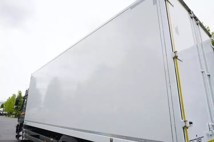 Mercedes Atego 1223 / Kontener 18 EPAL / 2021 / kab. sypialna zdjęcie 13