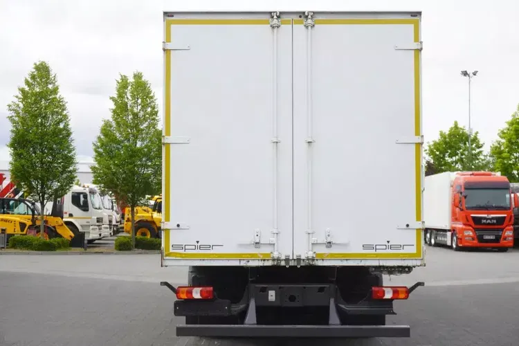 Mercedes Atego 1223 / Kontener 18 EPAL / 2021 / kab. sypialna zdjęcie 4