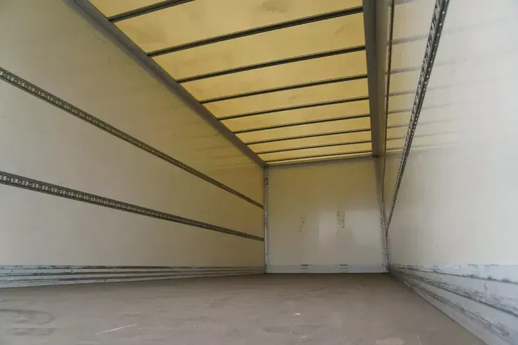 Mercedes Atego 1223 / Kontener 18 EPAL / 2021 / kab. sypialna zdjęcie 6