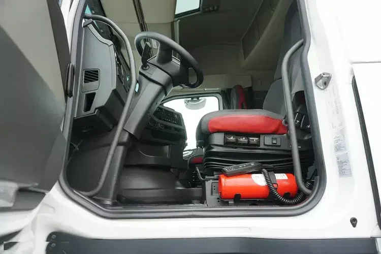 Volvo FH / 460 / EURO 6 / ACC / I -COOL / GLOBETROTTER zdjęcie 21
