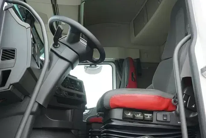 Volvo FH / 460 / EURO 6 / ACC / I -COOL / GLOBETROTTER zdjęcie 7